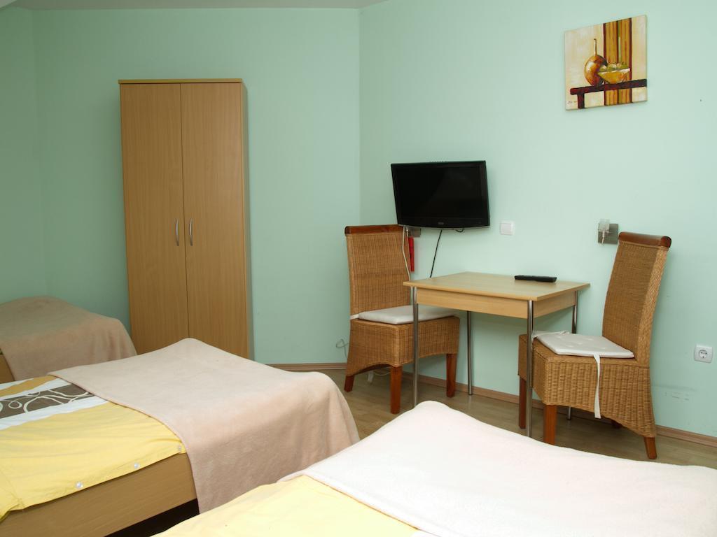 Guest House Pri Treh Lipah Ptuj Room photo